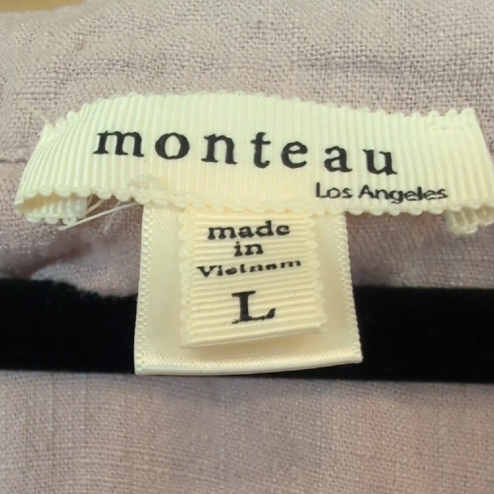 Elegant Sleeveless Button-Down Midi Dress - Picture 2 of 9